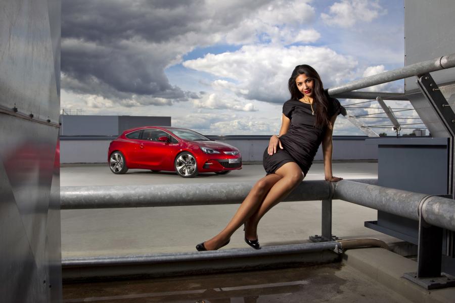  Opel GTC Paris Concept 2010 года  (фото 35 из 51)
